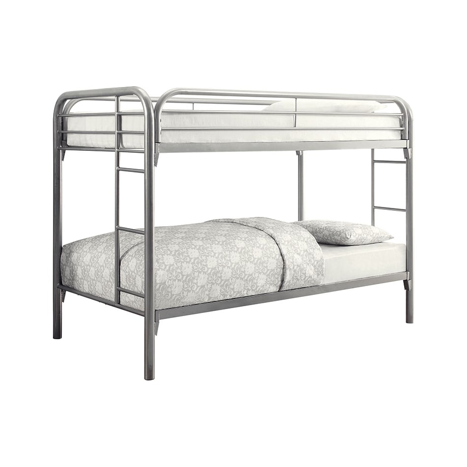 bunk beds v  