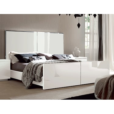 Eva White Queen Bed