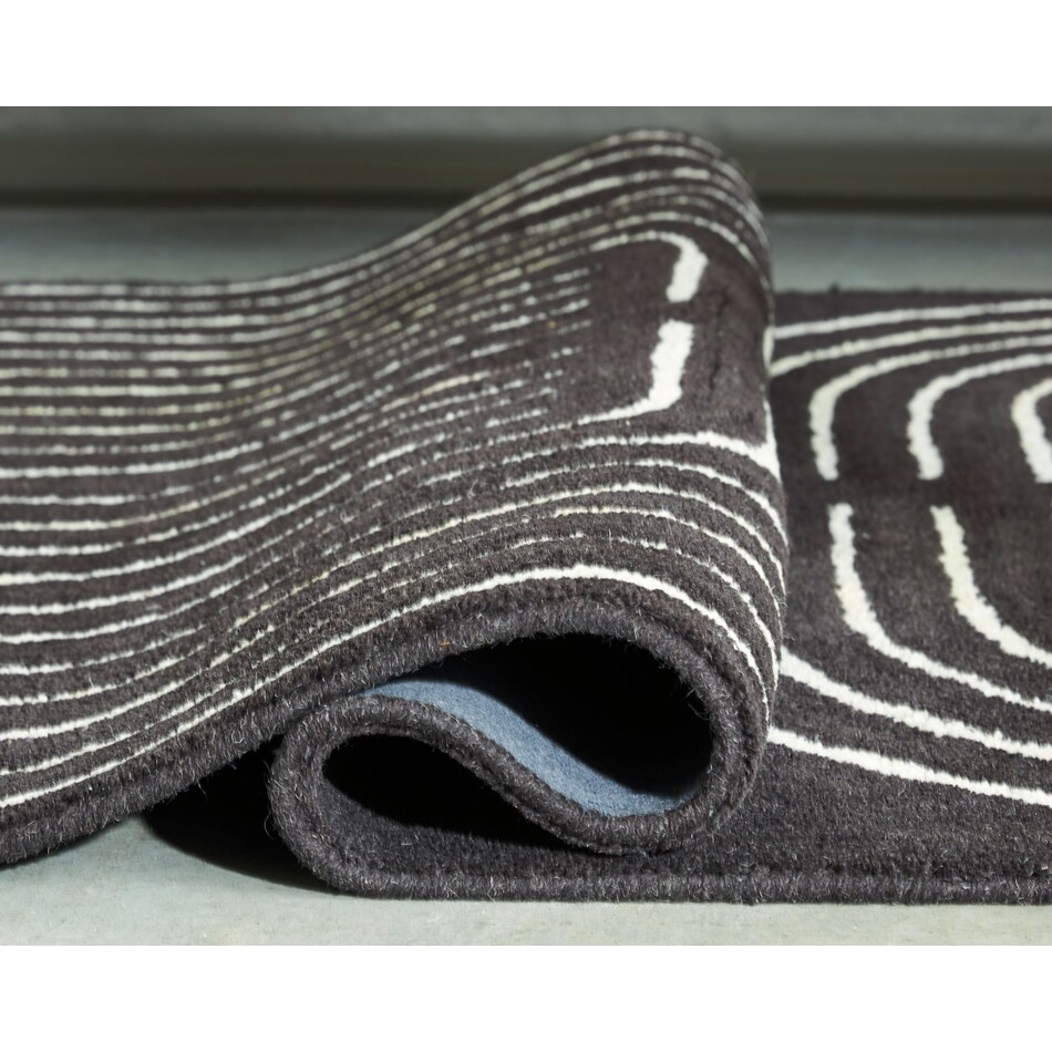 rugs r  
