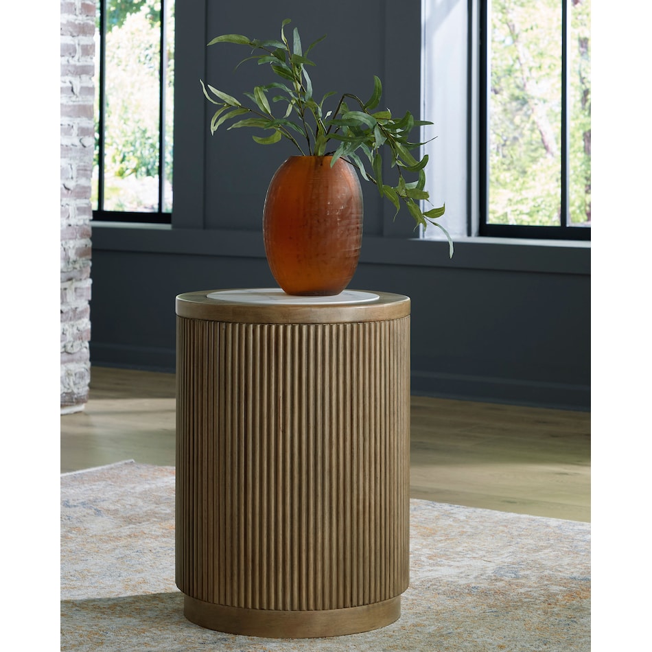 wynn side tables t   